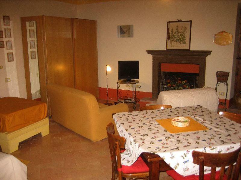 Bed & Breakfast Del Teatro Cagli Exterior foto